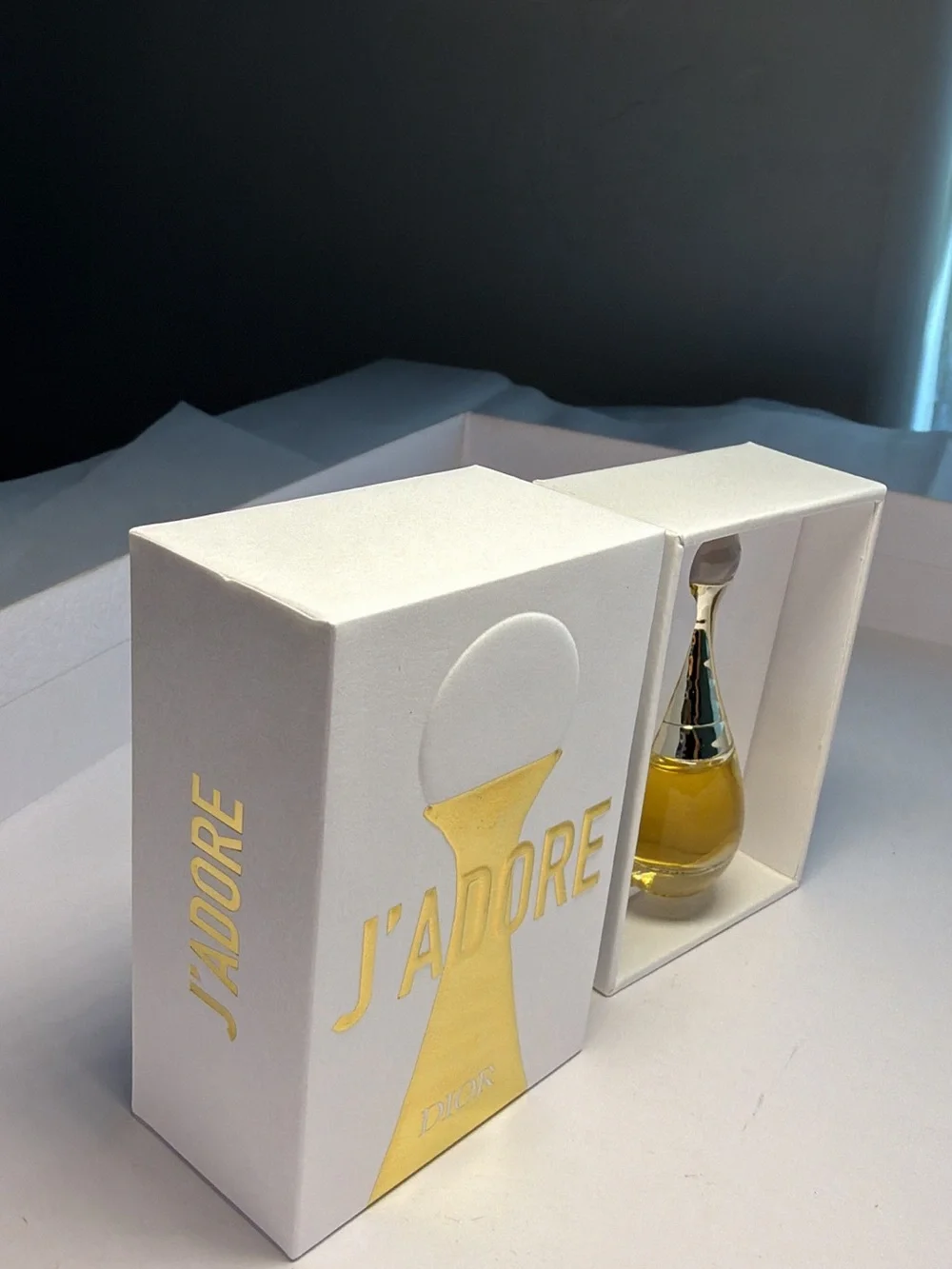 New,unused & authentic mini perfumeee3 Dior J’adore L’Or edition
